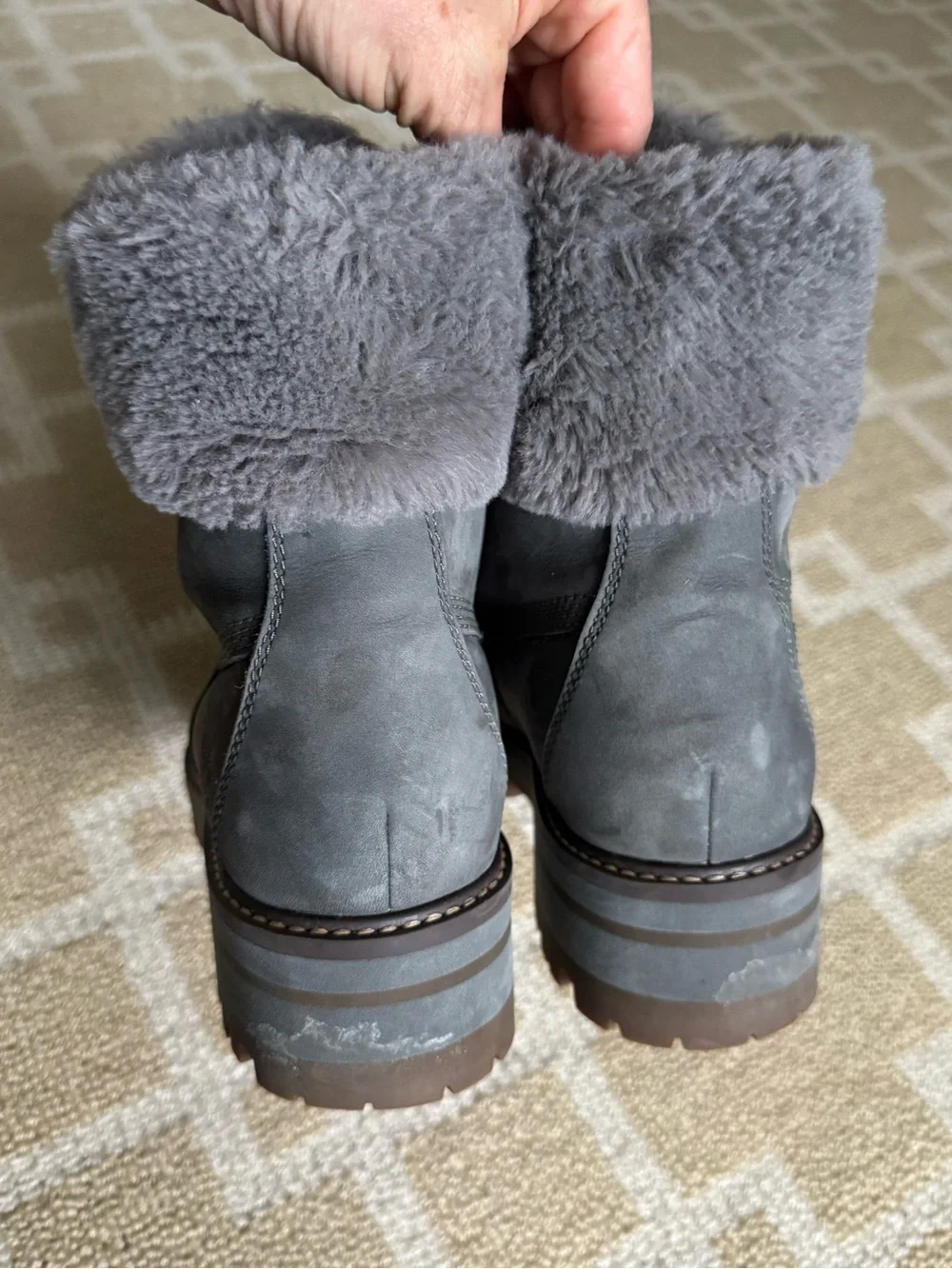 Timberland Courmayeur Valley Faux Fur Waterproof Boots Gray Size 7.5